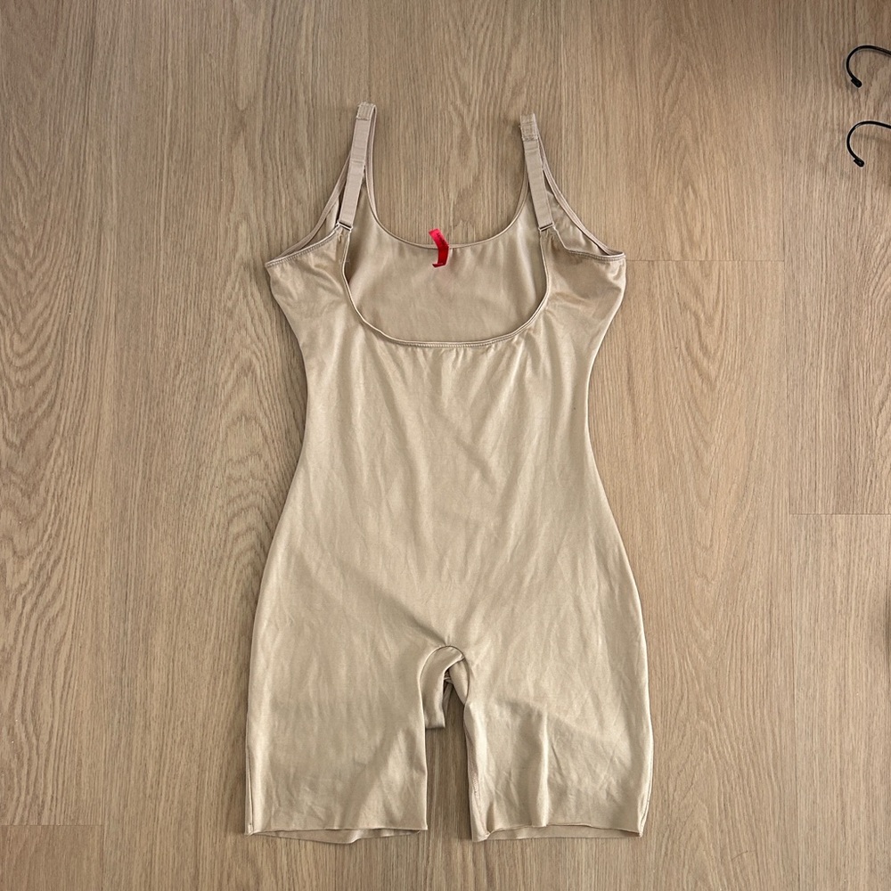 Spanx Open Bust Mid Thigh Bodysuit Shaper L